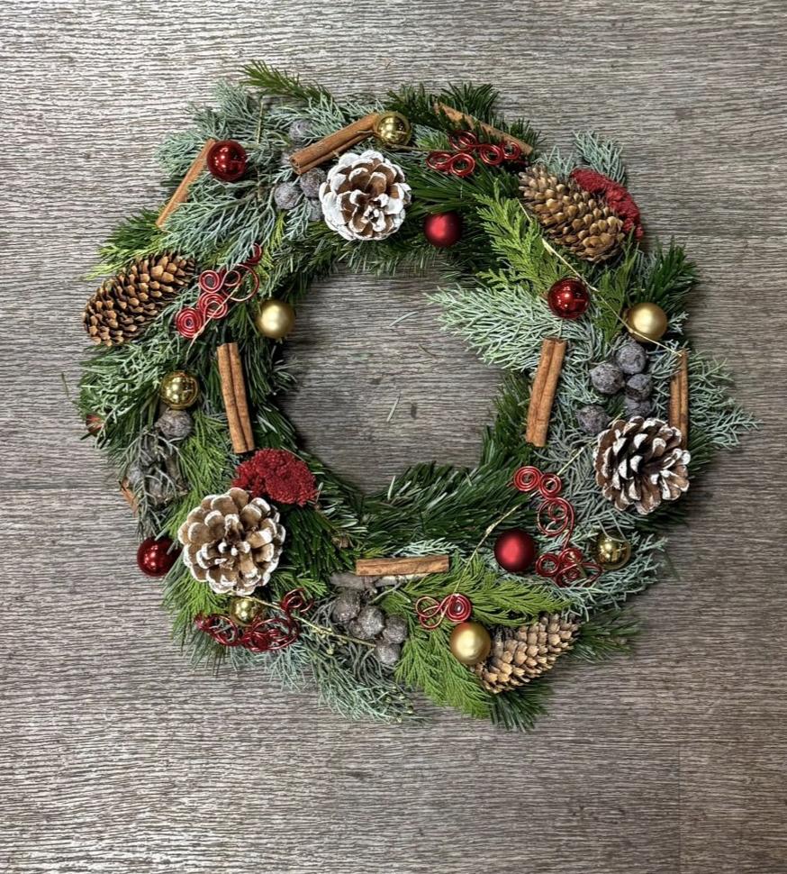 ✨ Nouveaut&eacute;s de No&euml;l chez votre fleuriste &agrave; N&icirc;mes ! ✨